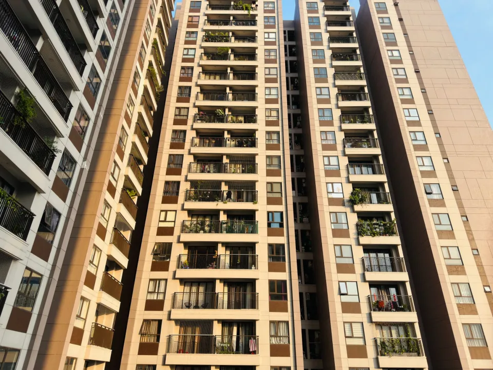 Bàn tư vấn khách xem nhà